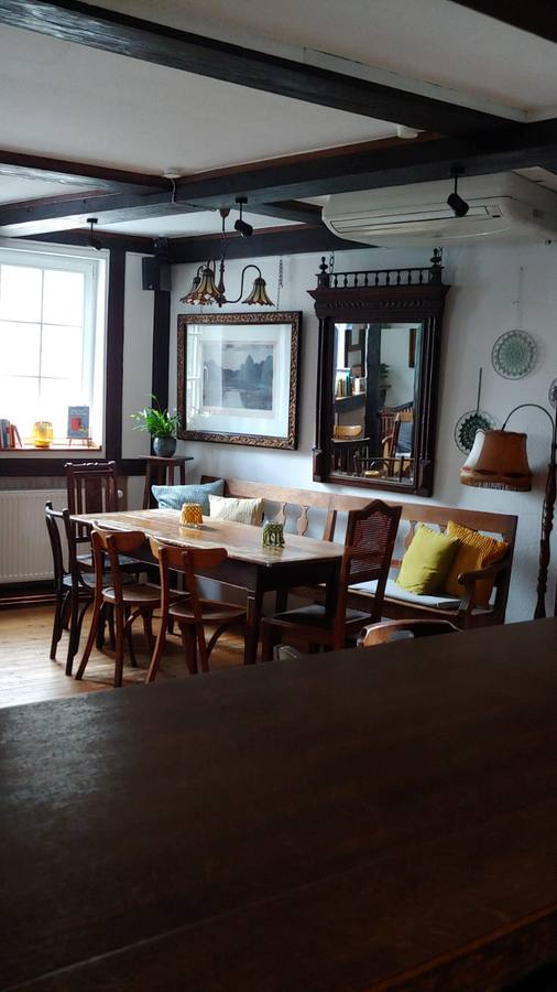 Der Spiegeltisch – gemütliche Ecke im LaBo