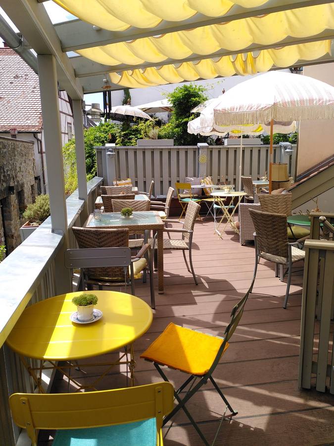 Dachterrasse Café La Bohème bei Tag